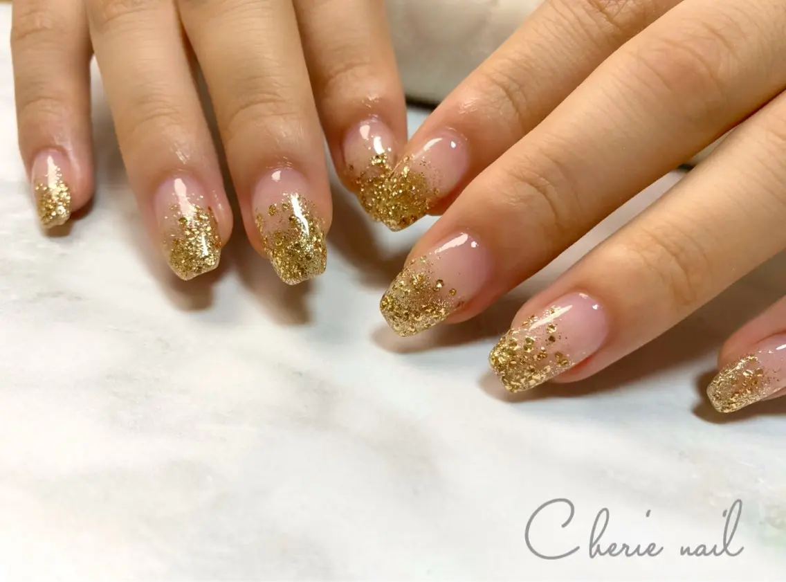 ネイル ゴールド ラメ(グリッター) Cherienail yunaのネイルデザイン
