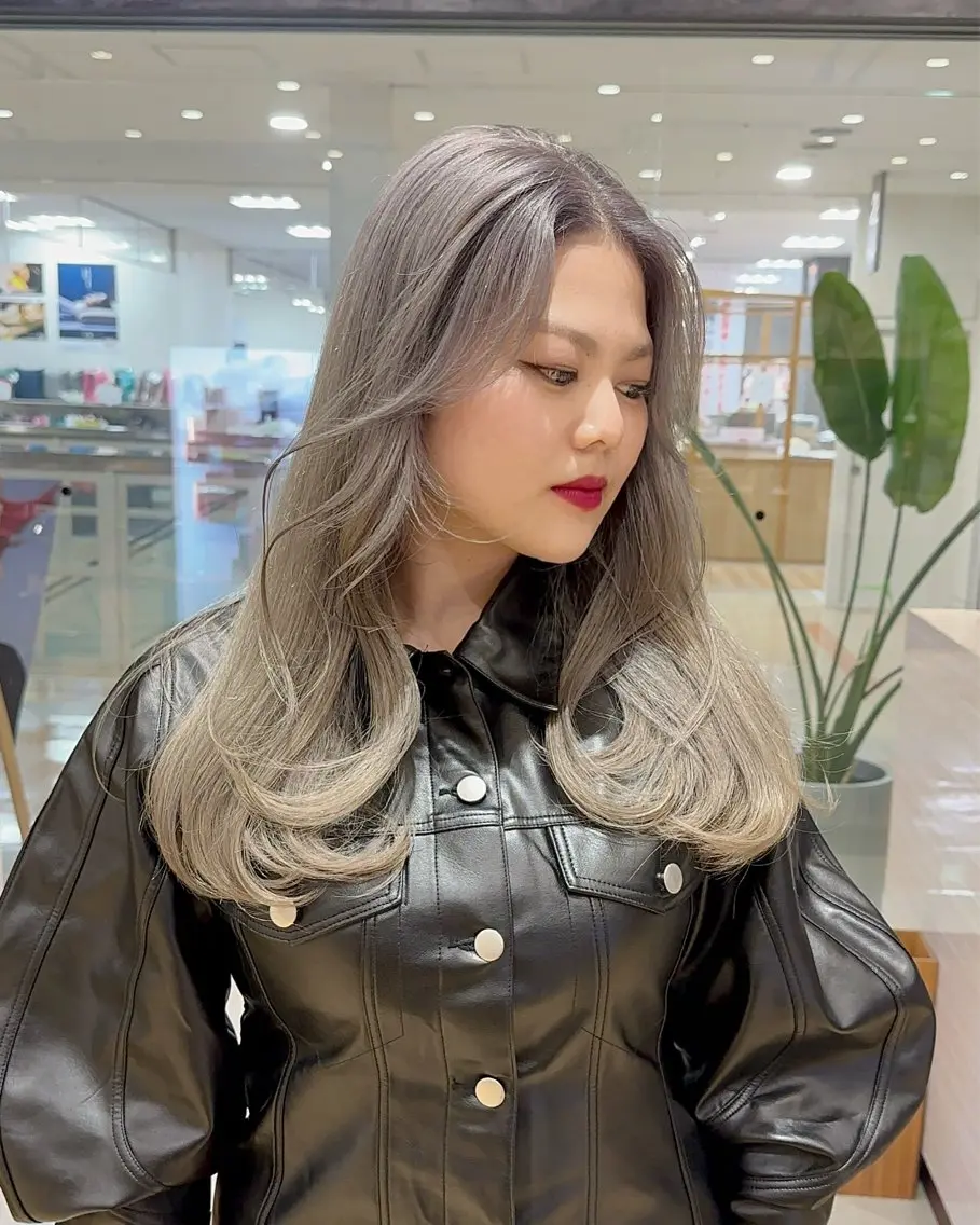 ロング NAKAHARA TSUKUSHIのヘアスタイル