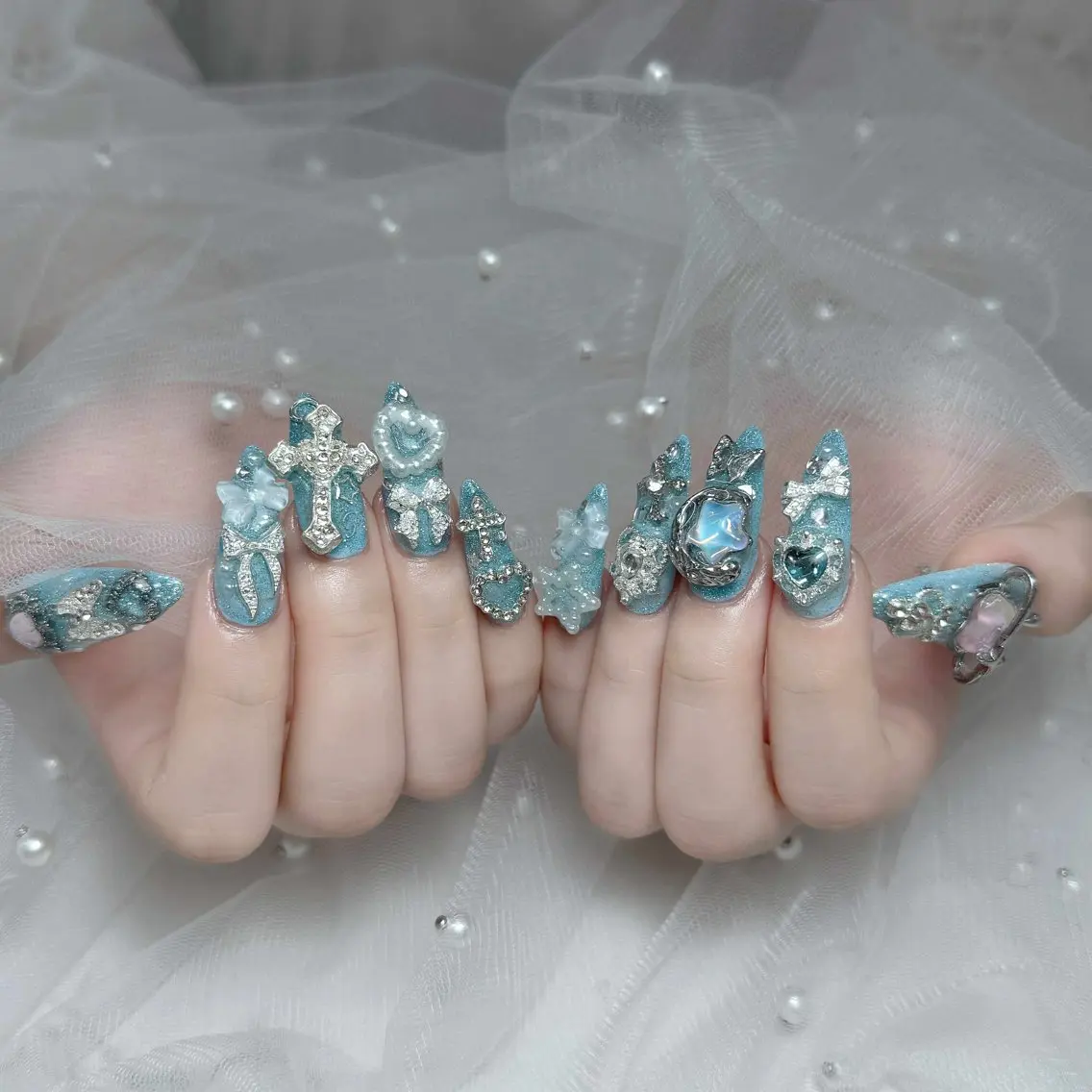 ネイル ハンドネイル ハンドケア Nova Nail Nambaのネイルデザイン
