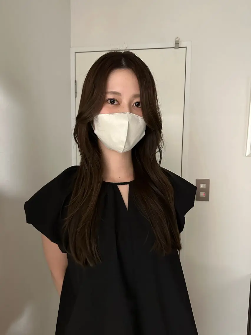 ロング カラー グレージュ レイヤーカット ヘアカラー enrichミヤモト ヒロヤのヘアスタイル