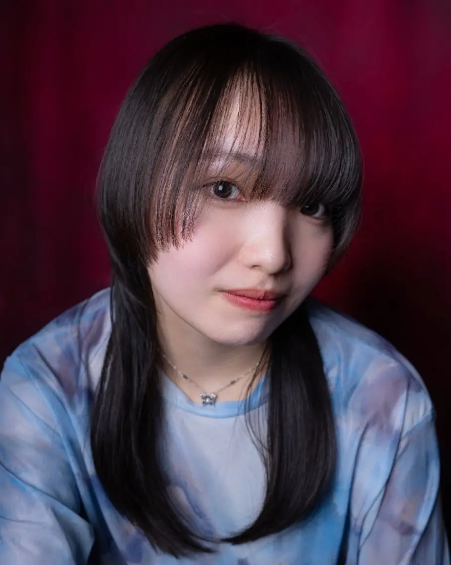 ロング カラー ヘアアレンジ バレイヤージュ ブリーチ イヤリングカラー グラデーションカラー グレージュ 松尾 泰伸のヘアスタイル
