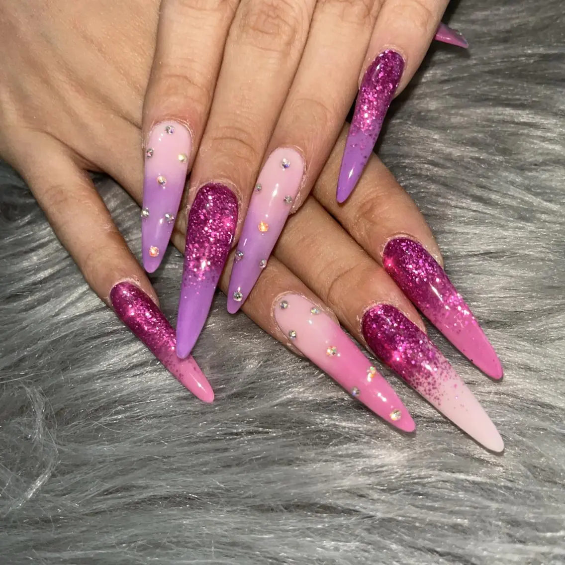 ロング ネイル ロング ロングネイル yukina nailのネイルデザイン