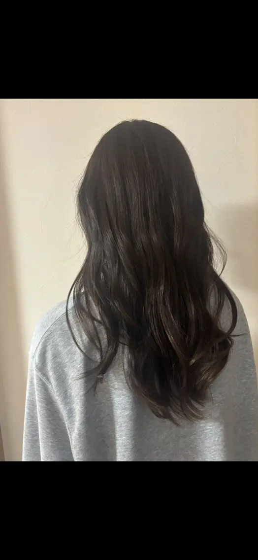 カラー アッシュ アッシュブラウン ブラウンカラー 透明感カラー ヘアカラー 竹内 莉久のヘアスタイル