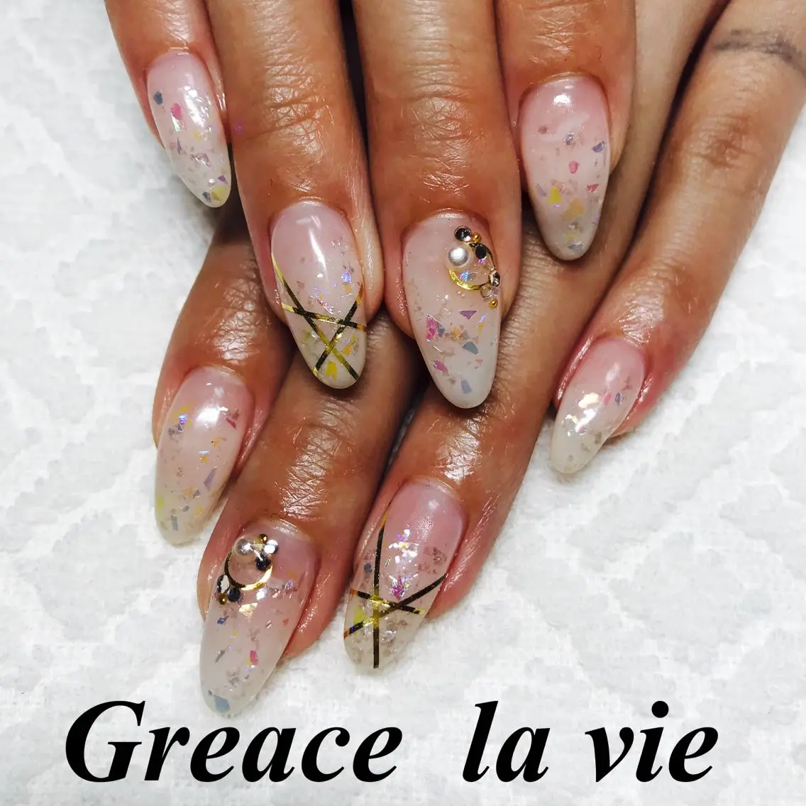 ロング カラー パーマ ヘアアレンジ キッズ ネイル マツエク・マツパ シンプルネイル Greace  la vieのネイルデザイン