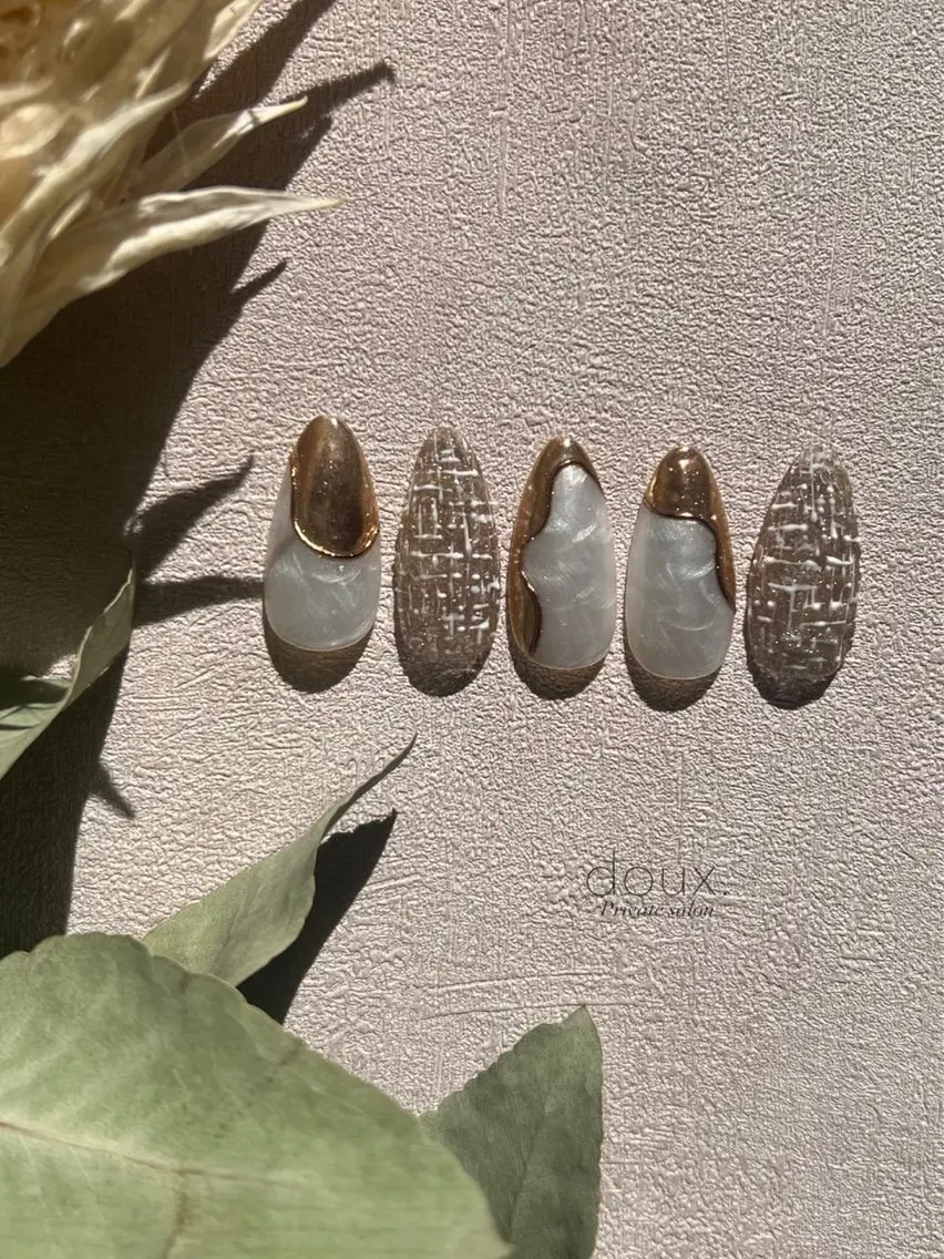 ネイル フラッシュネイル 韓国ネイル マグネットネイル ミラーネイル ニュアンスネイル doux. nailのネイルデザイン