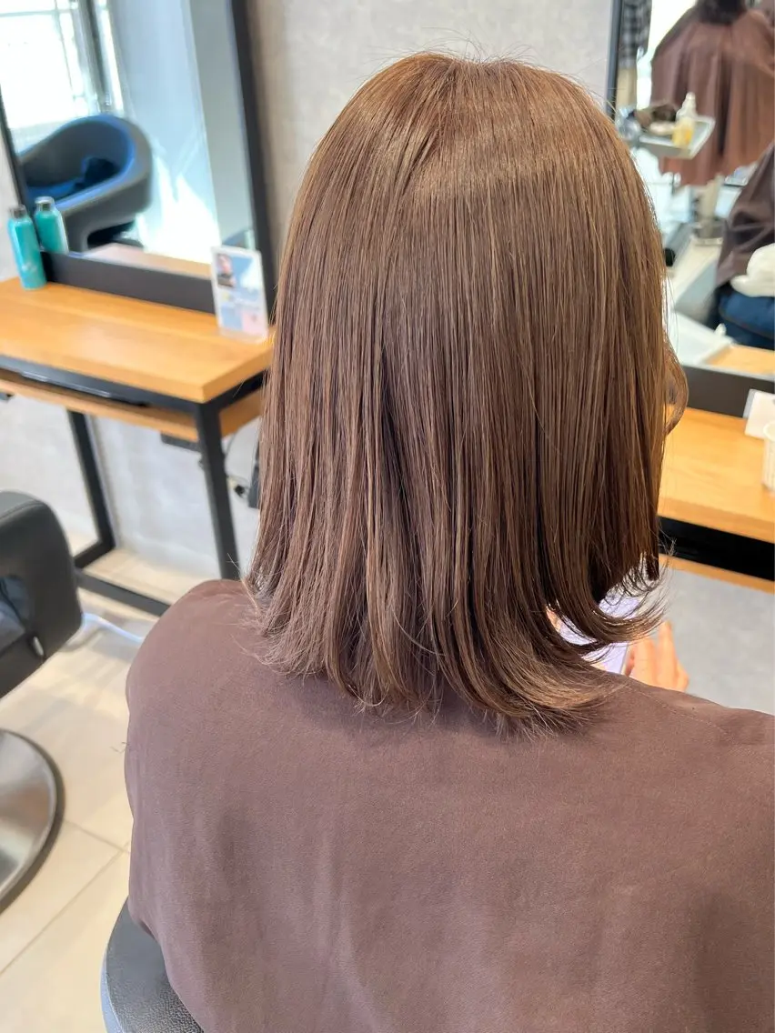 ミディアム カラー グレージュ ヘアカラー トリートメント 🍑MOMOKA🍑 大人可愛い暖色カラーのヘアスタイル