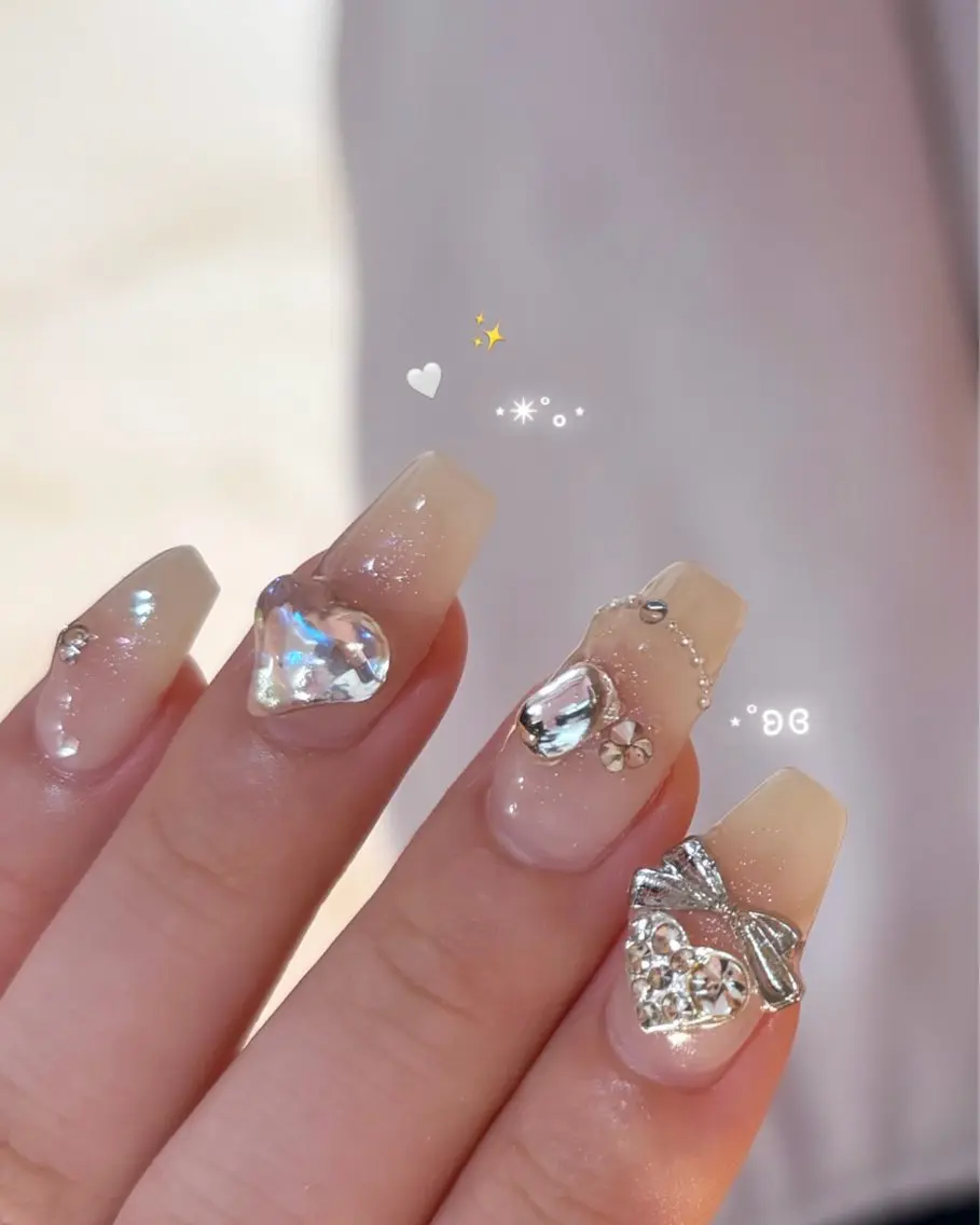 ネイル ハンドネイル EmaNail🎀 Haaruのネイルデザイン