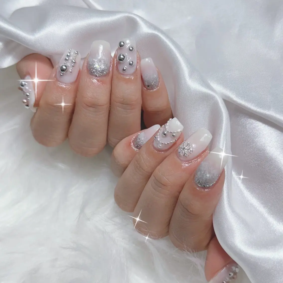 ネイル 冬ネイル クリスマス ハンドネイル L'ino nailのネイルデザイン