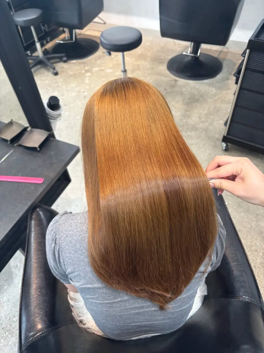 ミディアム ヘアセット 艶髪カラー・縮毛矯正 ・レイヤーAsunaのヘアスタイル