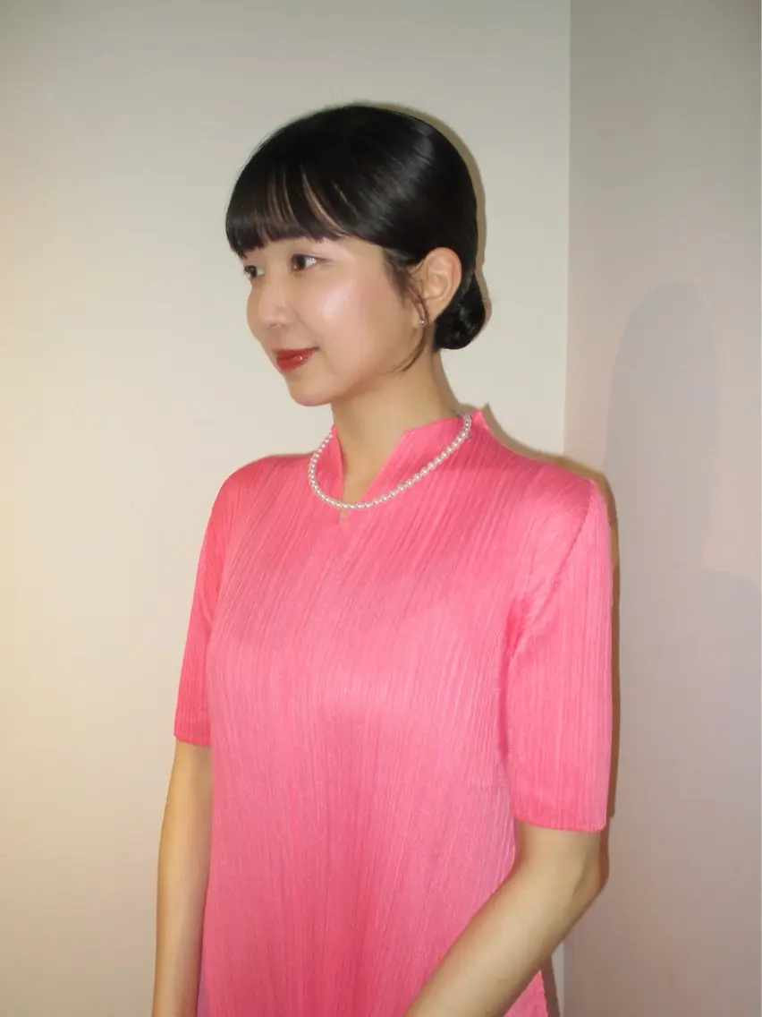 ミディアム カラー ヘアアレンジ ミディアムレイヤー レイヤーカット ヘアセット mina 🌷のヘアスタイル