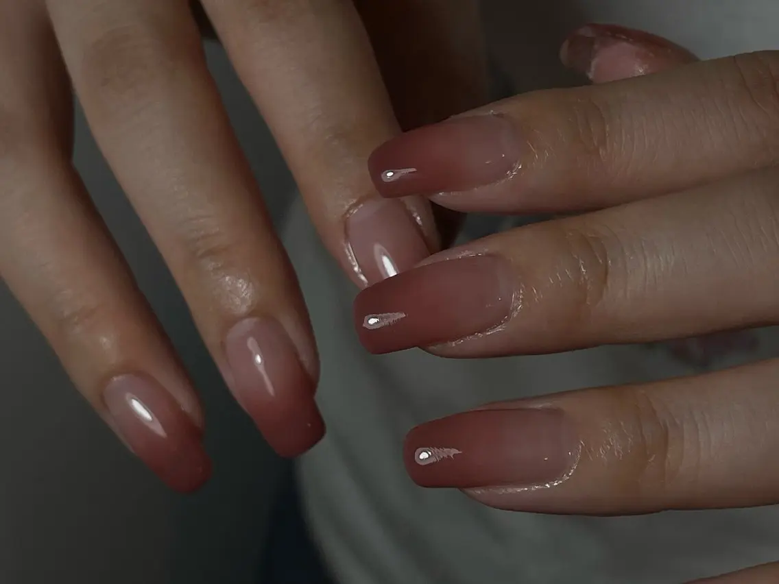 ネイル 韓国ネイル ニュアンスネイル オフィスネイル シンプルネイル ワンホンネイル ハンドネイル vico栄 Azusa🍓のネイルデザイン