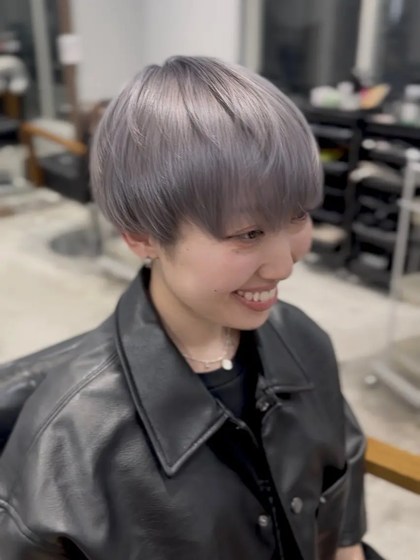 ショート カラー アッシュ 透明感カラー シルバー 髙木 利央のヘアスタイル
