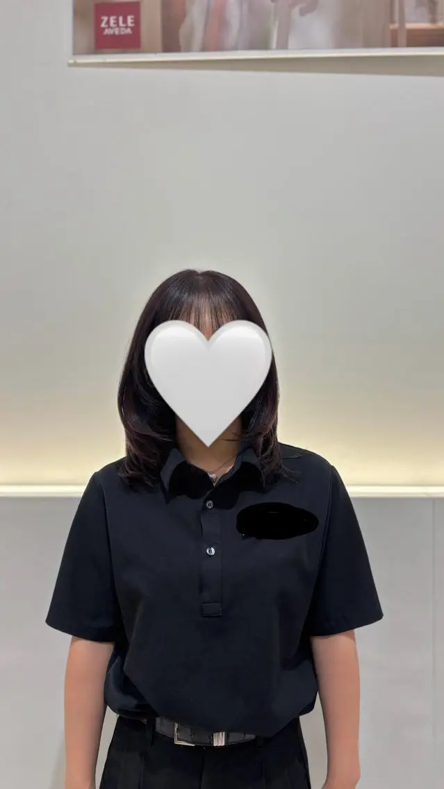 ミディアム レイヤーカット 小宮山 綾音のヘアスタイル
