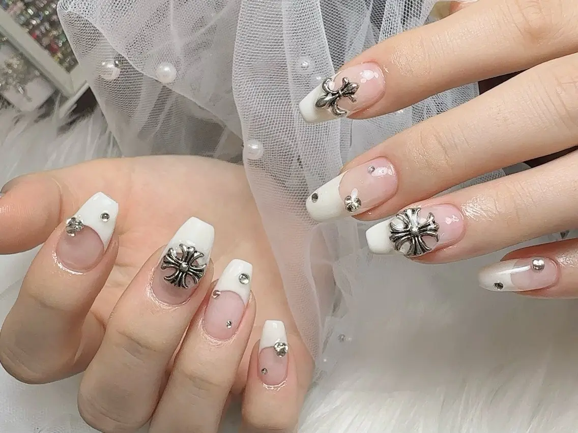 ネイル ハンドネイル ハンドケア nail salon Feerieのネイルデザイン