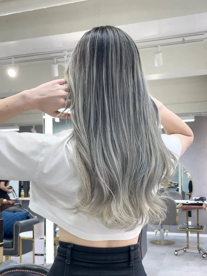 ロング レイヤーカット バレイヤージュ/ハイ ライト/庄司鉄平のヘアスタイル