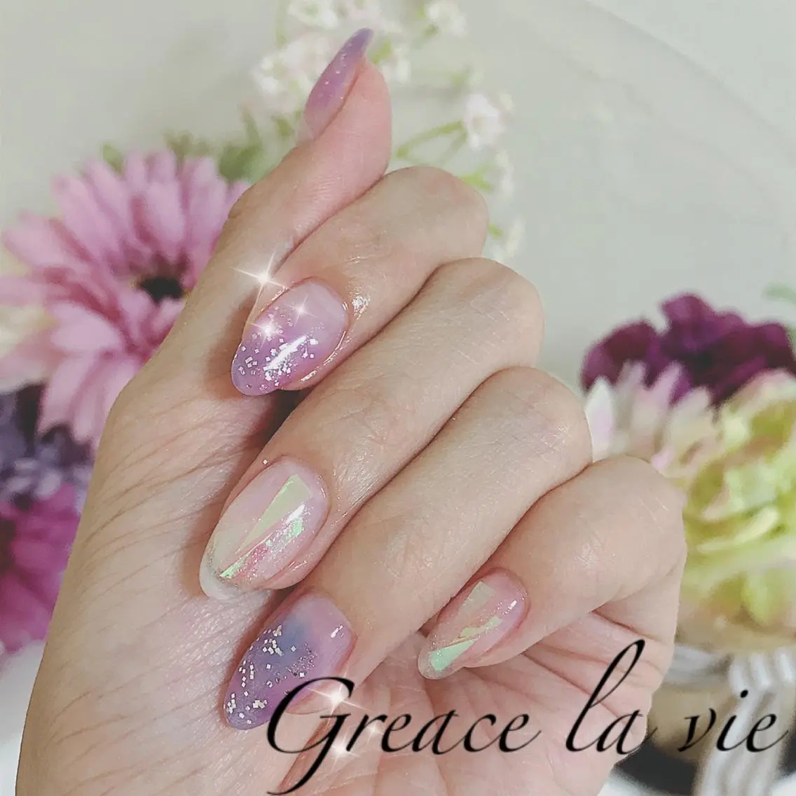 ロング カラー パーマ ヘアアレンジ ネイル マツエク・マツパ Greace  la vieのネイルデザイン