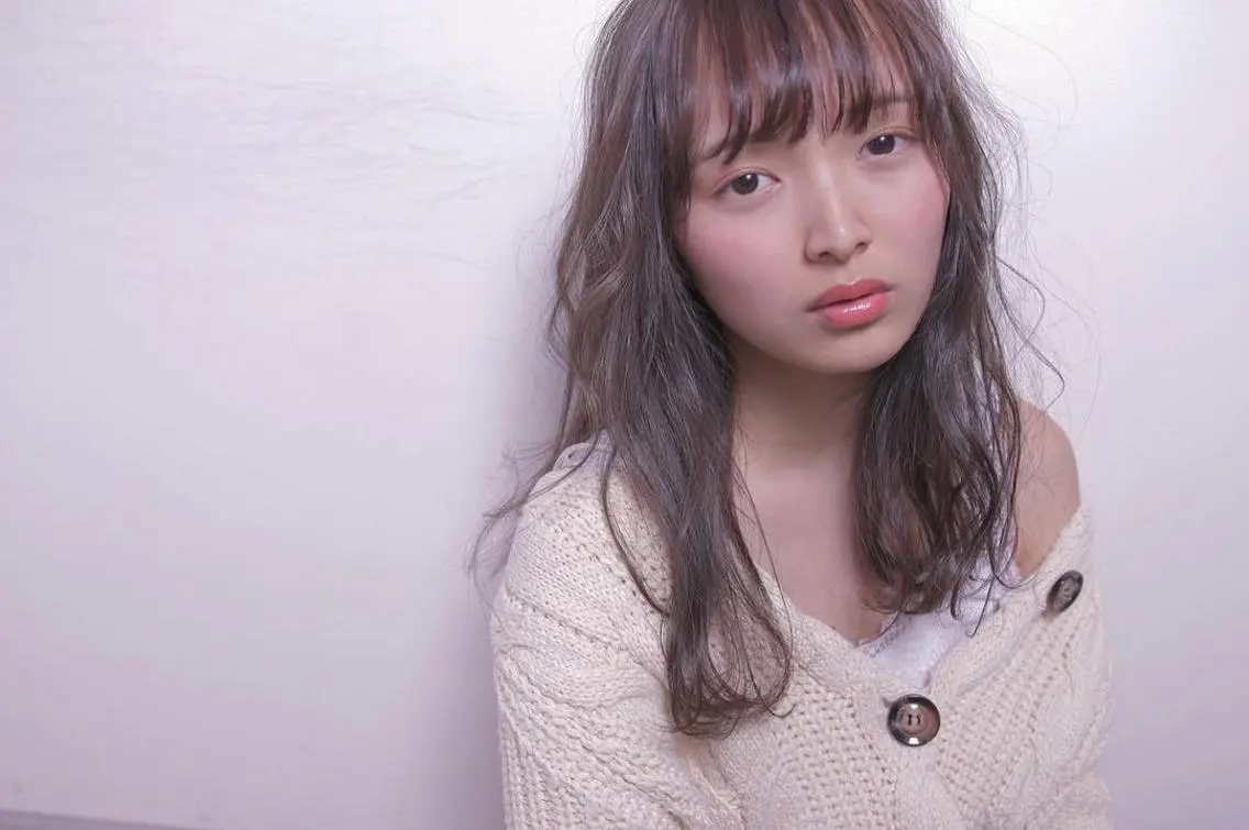 セミロング カラー ハイトーンカラー♡ yuのヘアスタイル