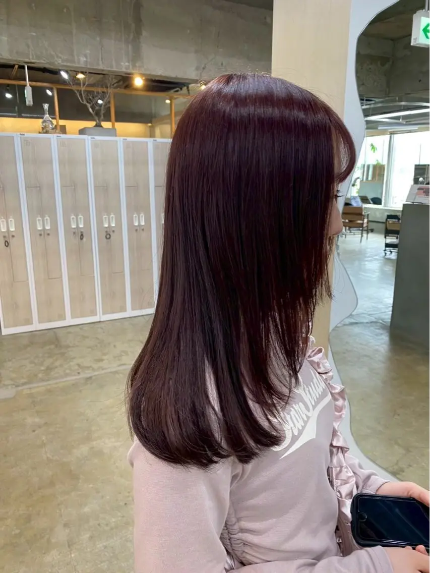 カラー ヘアカラー 新屋 有希乃のヘアスタイル