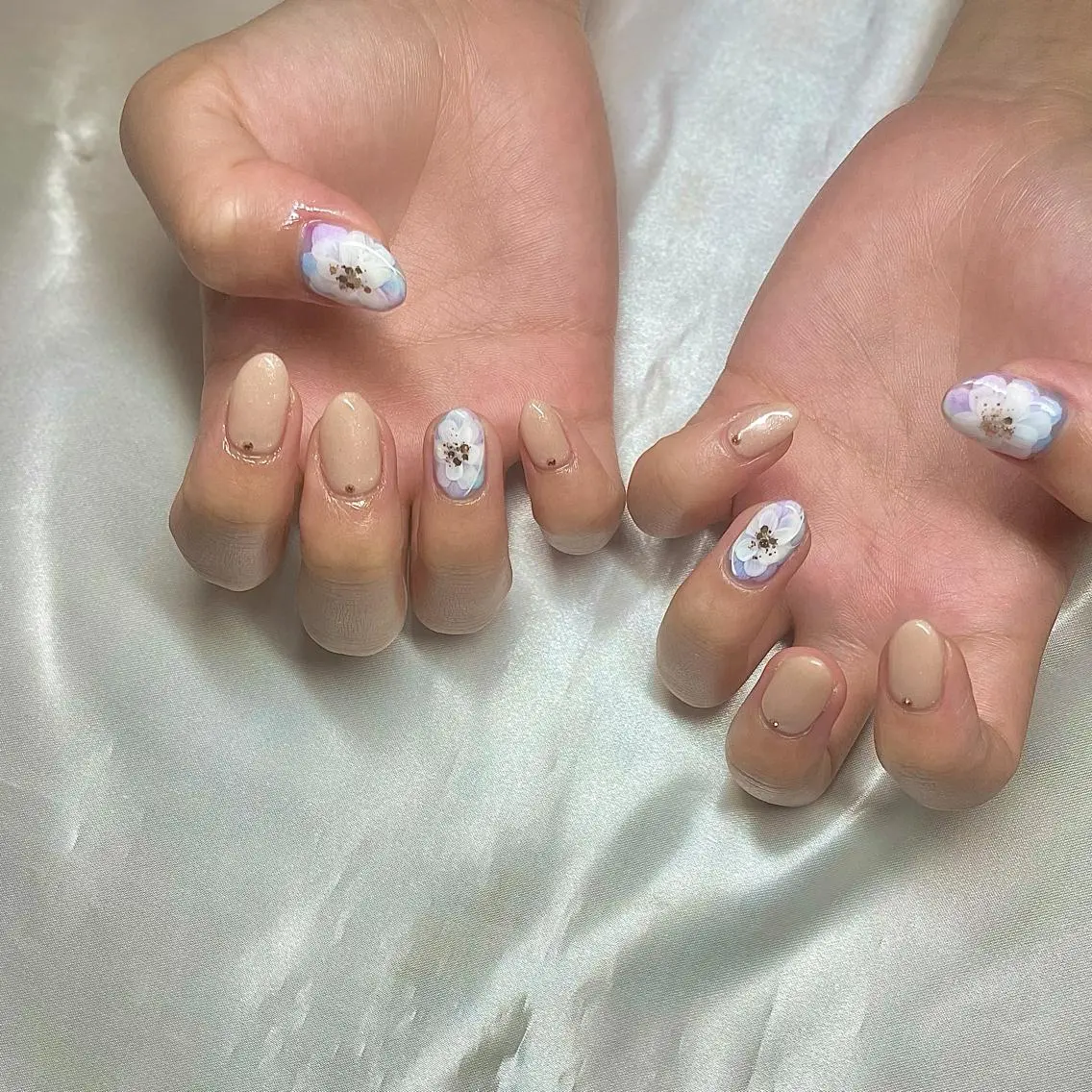 ショート カラー パーマ ヘアアレンジ メンズ キッズ ネイル マツエク・マツパ フラワーネイル el. by Aoのネイルデザイン