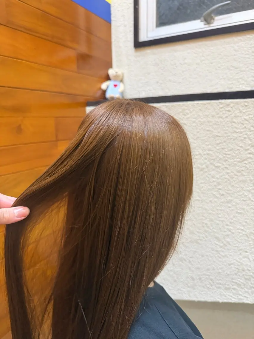 カラー iro+soi SOMAのヘアスタイル