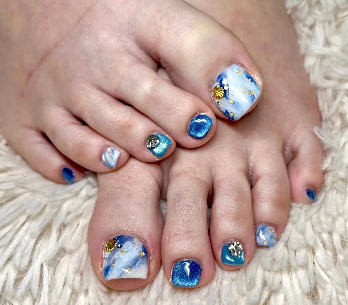 【甘皮ケア込】フットネイル🫧つけ放題メニュー✨の写真