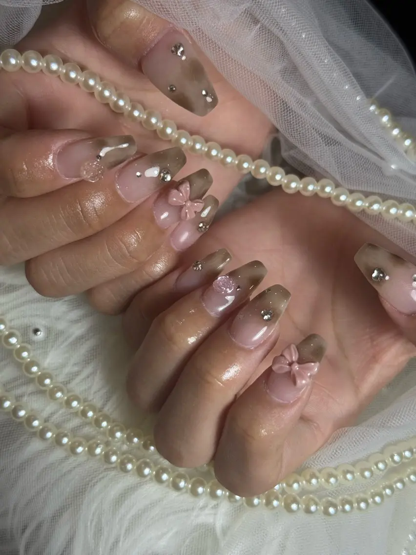 ネイル LAVISH 大和店 🤱子連れ大歓迎のネイルデザイン