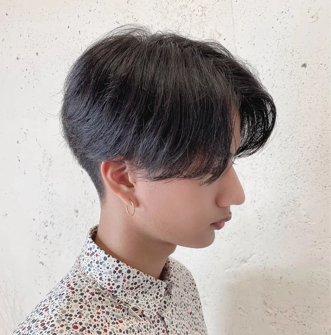 メンズ 透明感カラー🎀／ 寒色カラー／マツエクのヘアスタイル