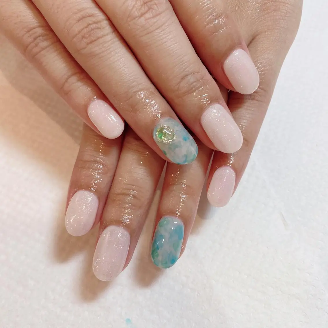 ネイル f'bloom L’ecrinのネイルデザイン