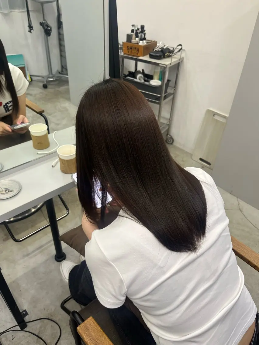 セミロング パーマ 縮毛矯正 トリートメント 韓国×艶ハイトーンが かわいい✨️リオ🍒のヘアスタイル
