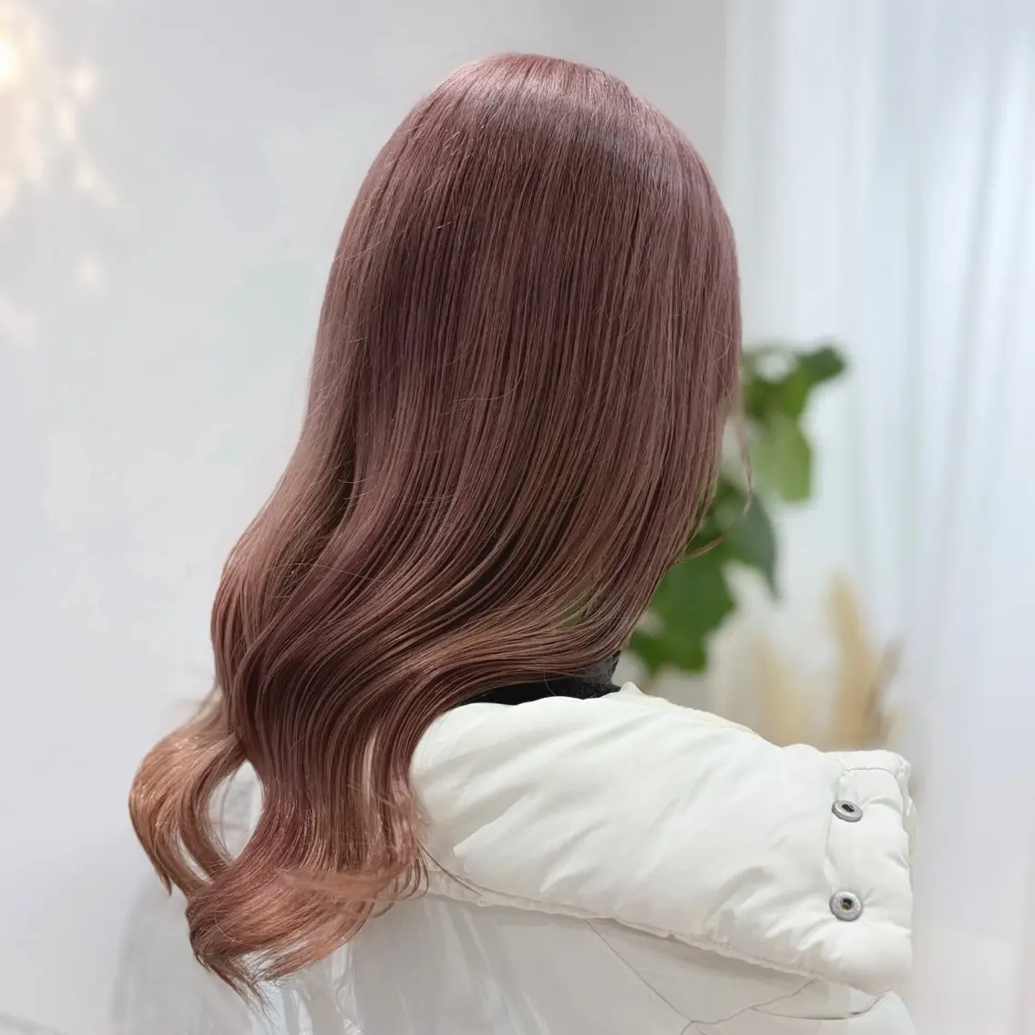 ロング カラー ベージュカラー ピンクカラー ピンクベージュ ヘアカラー 🥣あゆ/梅田/ハイ トーン/ブリーチ🩶のヘアスタイル