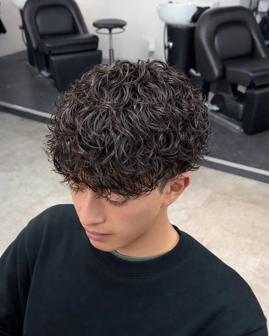 【🔥メッセージで相談🔥】カット✂️＋パーマ🧑‍🦱一度ご予約いただいて、なりたいスタイルを相談！是非ご予約くださいの写真