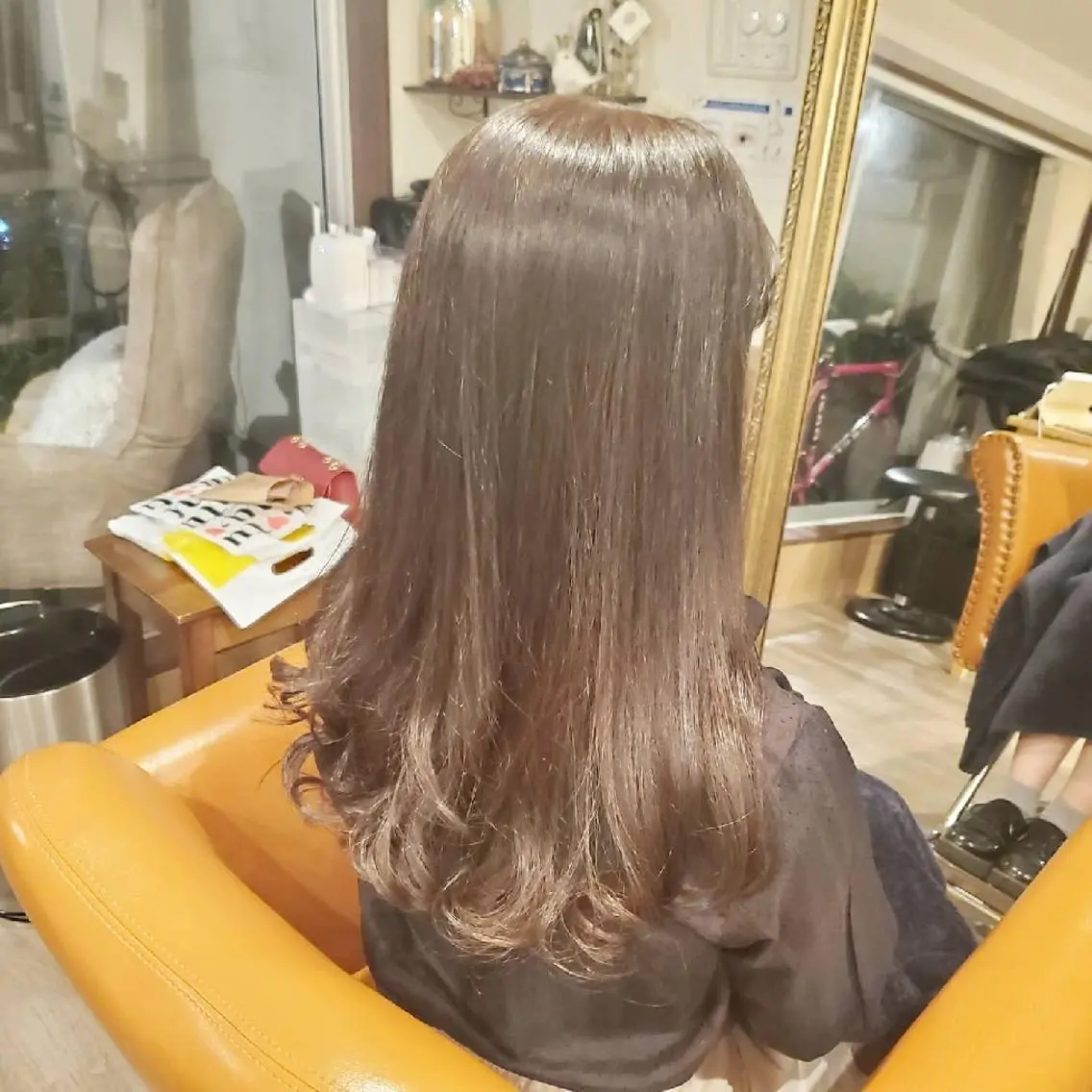 ロング カラー ブリーチ イルミナカラー 外国人風カラー トリートメント 酸熱トリートメント カット ヘアカラー トリートメント spa hair ark 富井直美のヘアスタイル