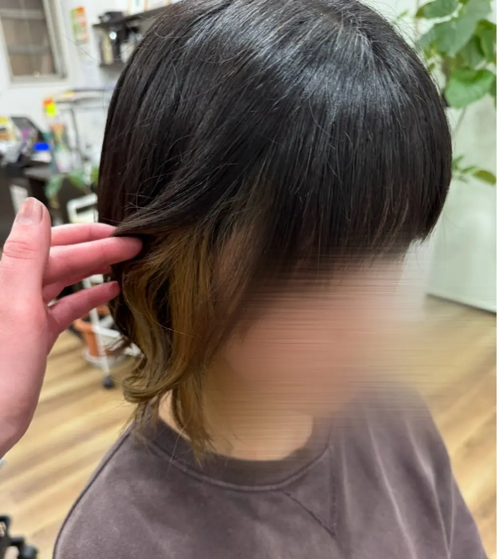 ショート ヘアカラー 森 音遠のヘアスタイル