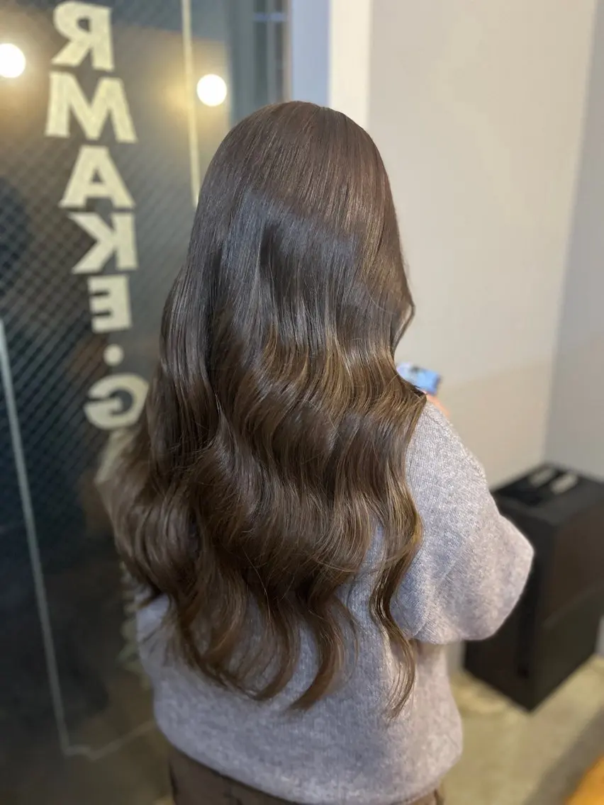 ロング miloc naha ナナカのヘアスタイル