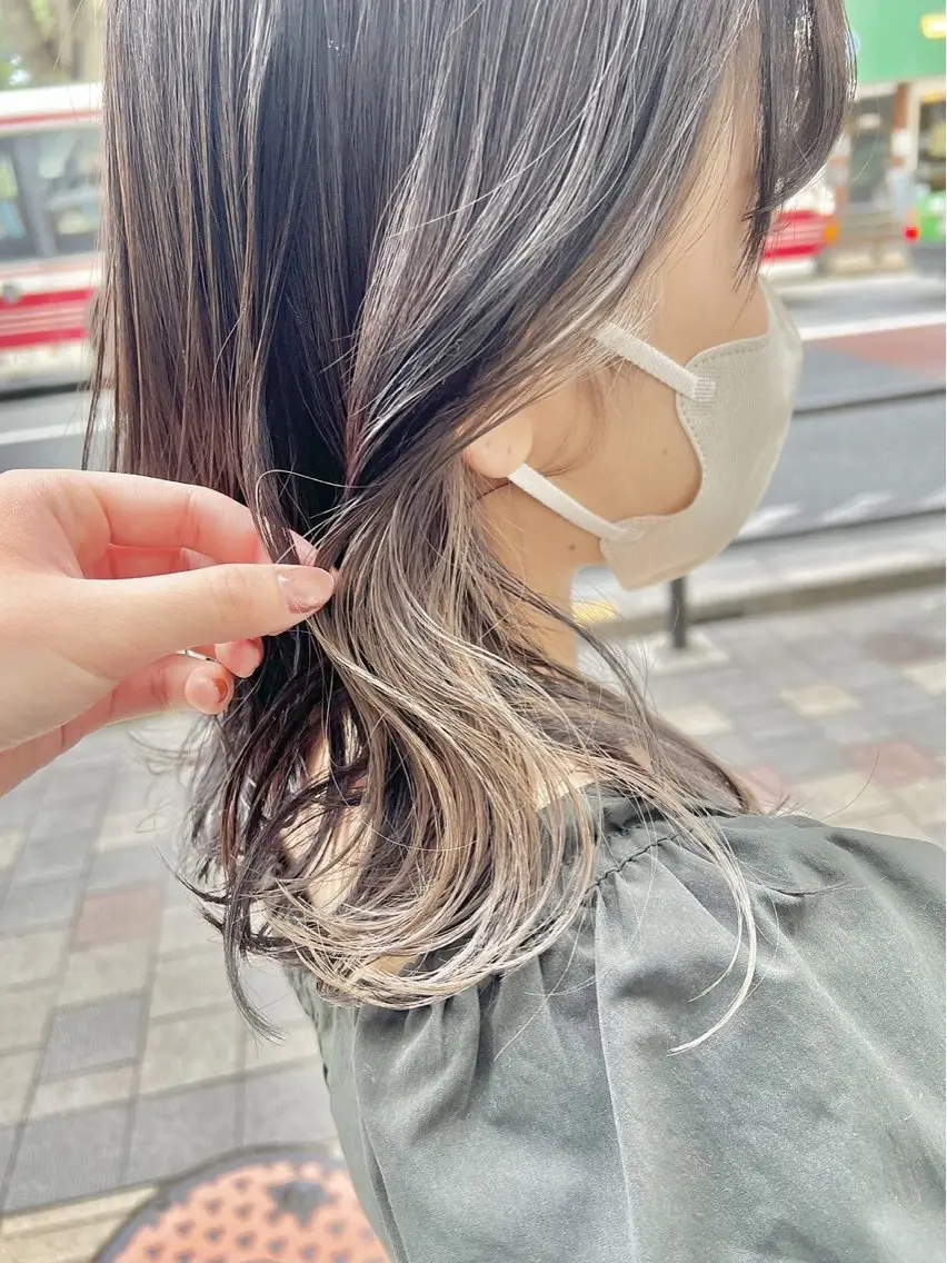 🐚インナーブリーチ+オンカラー+全頭ワンカラー🐚の写真