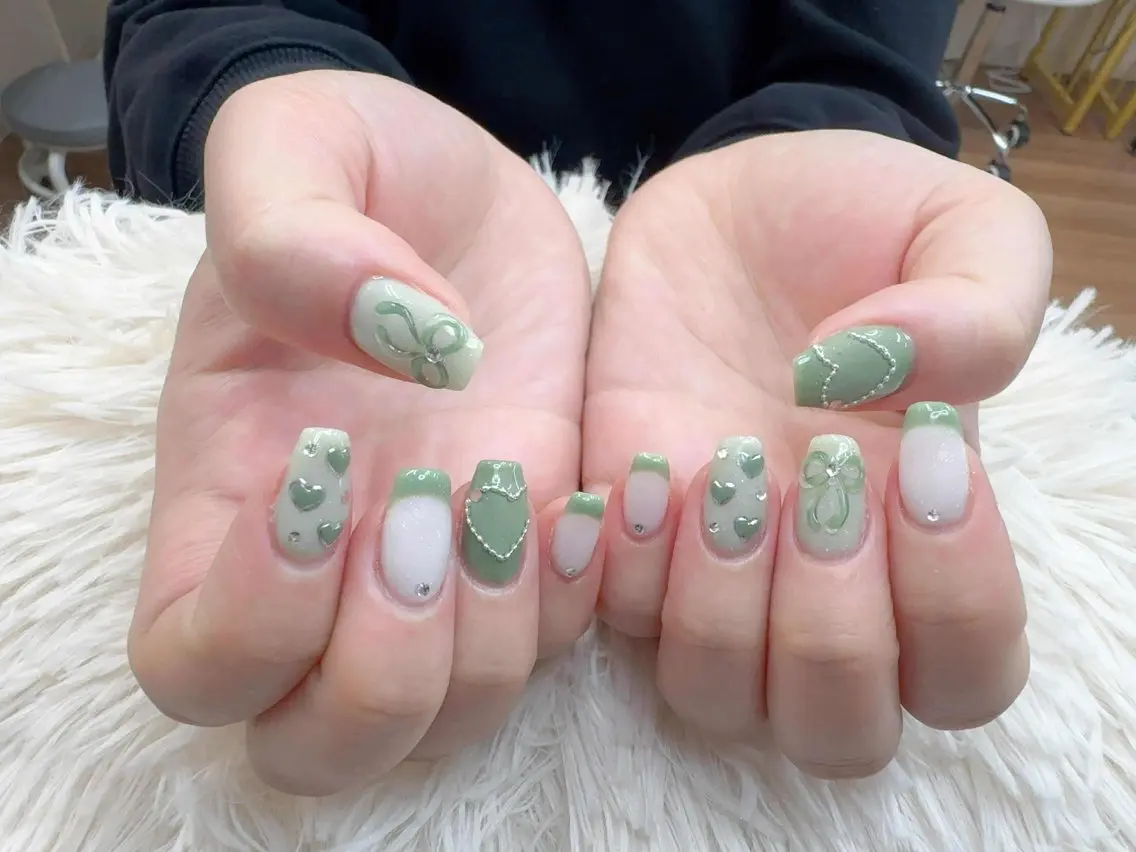ネイル チークネイル 桜ネイル フレンチネイル ジェルネイル グラデーション ハンドネイル ハンドケア Hara Nail 【持ち込みOK】のネイルデザイン