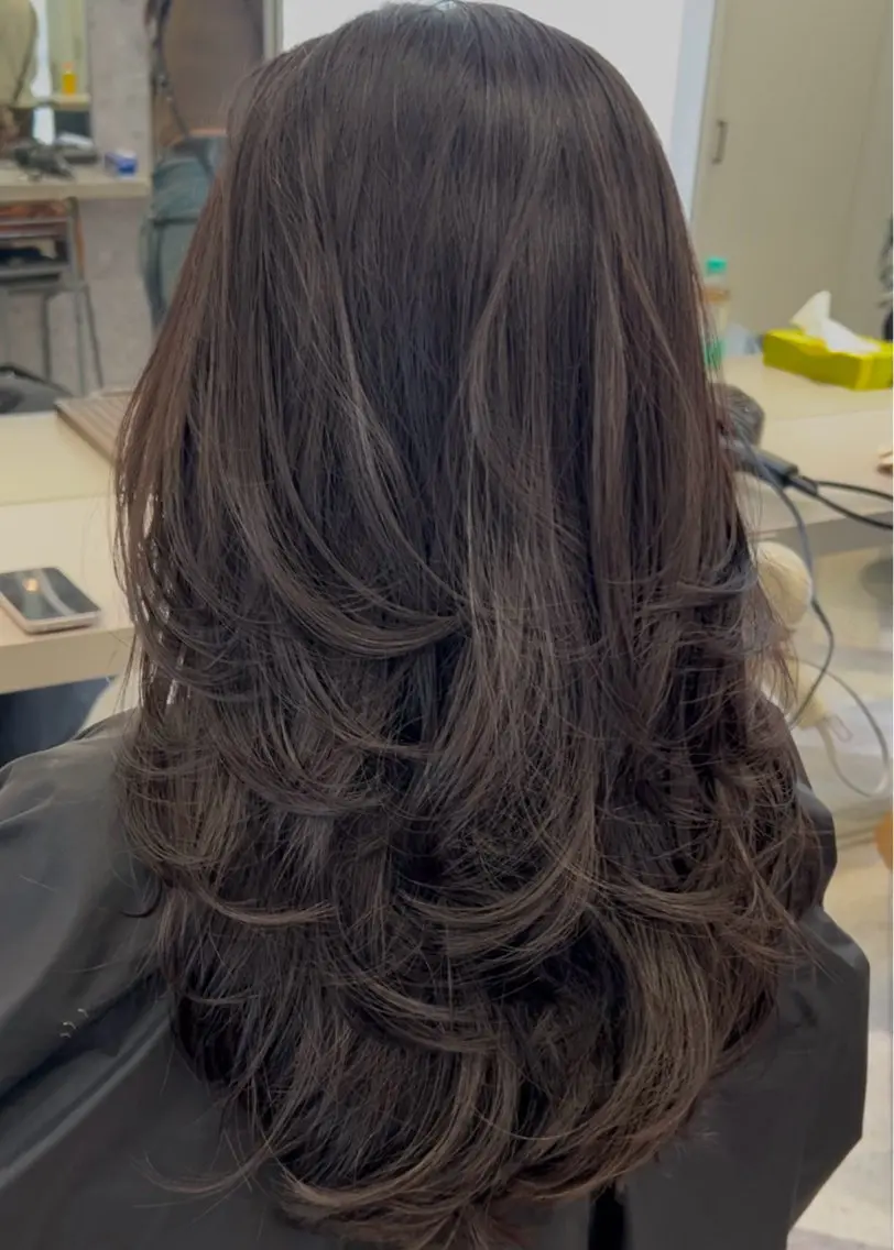 ロング カラー カット ヘアカラー トリートメント 艶ハイトーン🔆 ️️️安座間 希のヘアスタイル