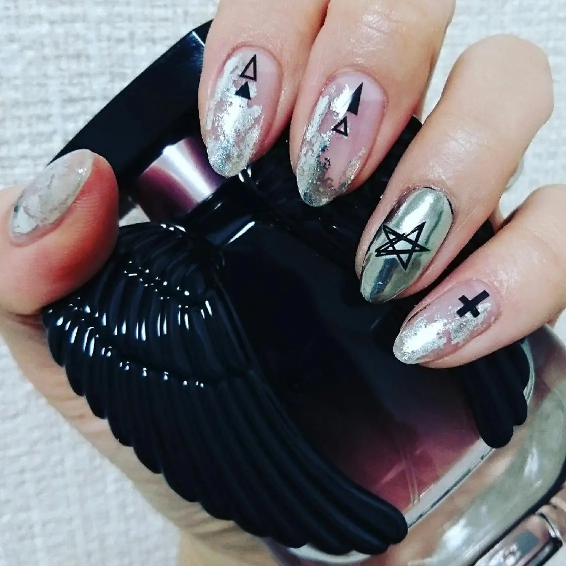 ネイル ミラーネイル Lilith Nailのネイルデザイン