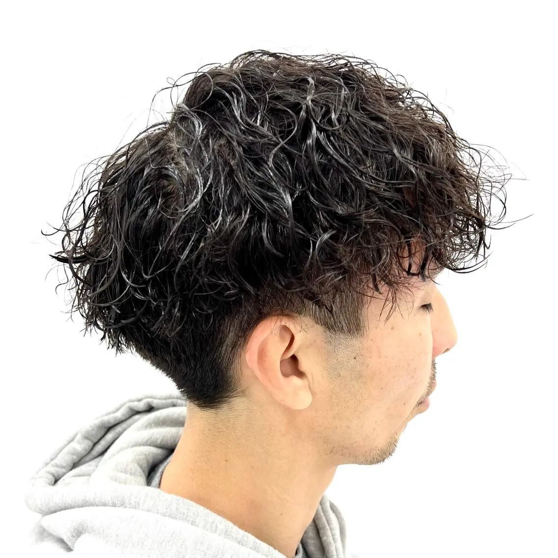 ミディアム パーマ メンズ ヘアカラー 柏メンズカットパーマ NO.1タイチのヘアスタイル