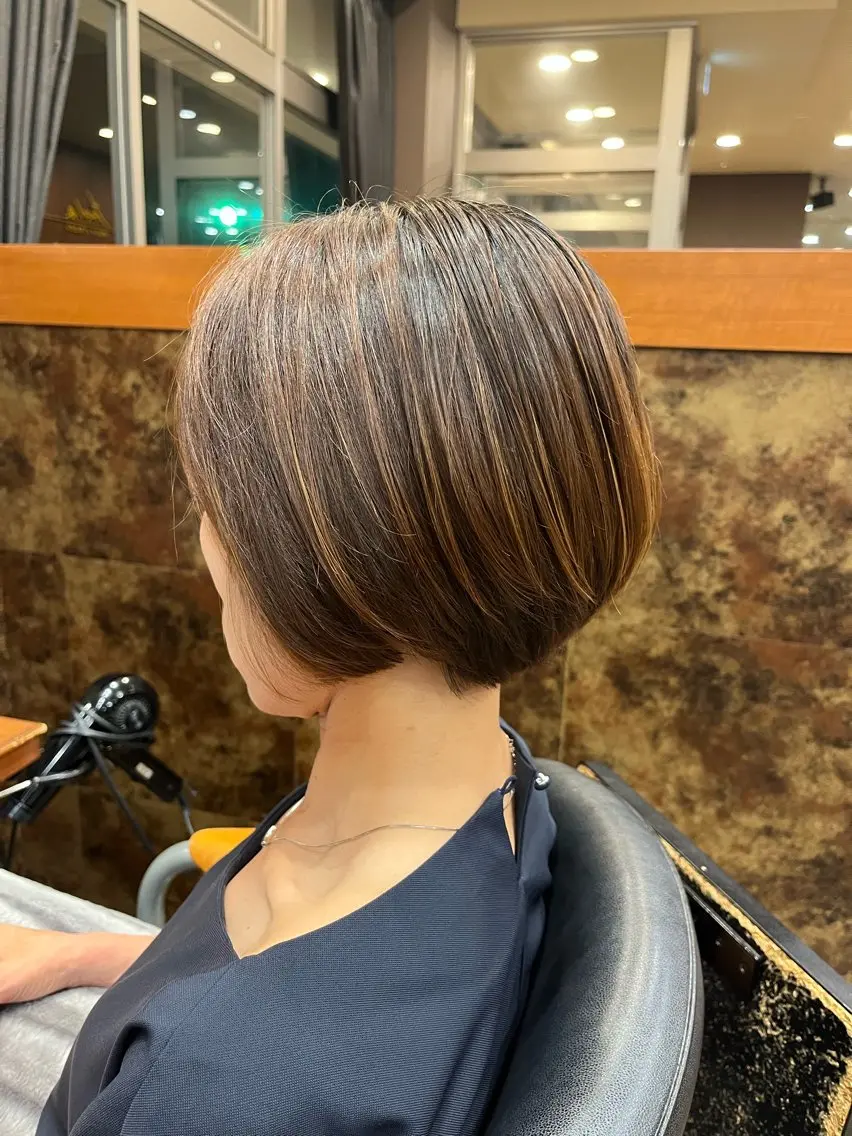 ショート カット 八木 凜のヘアスタイル