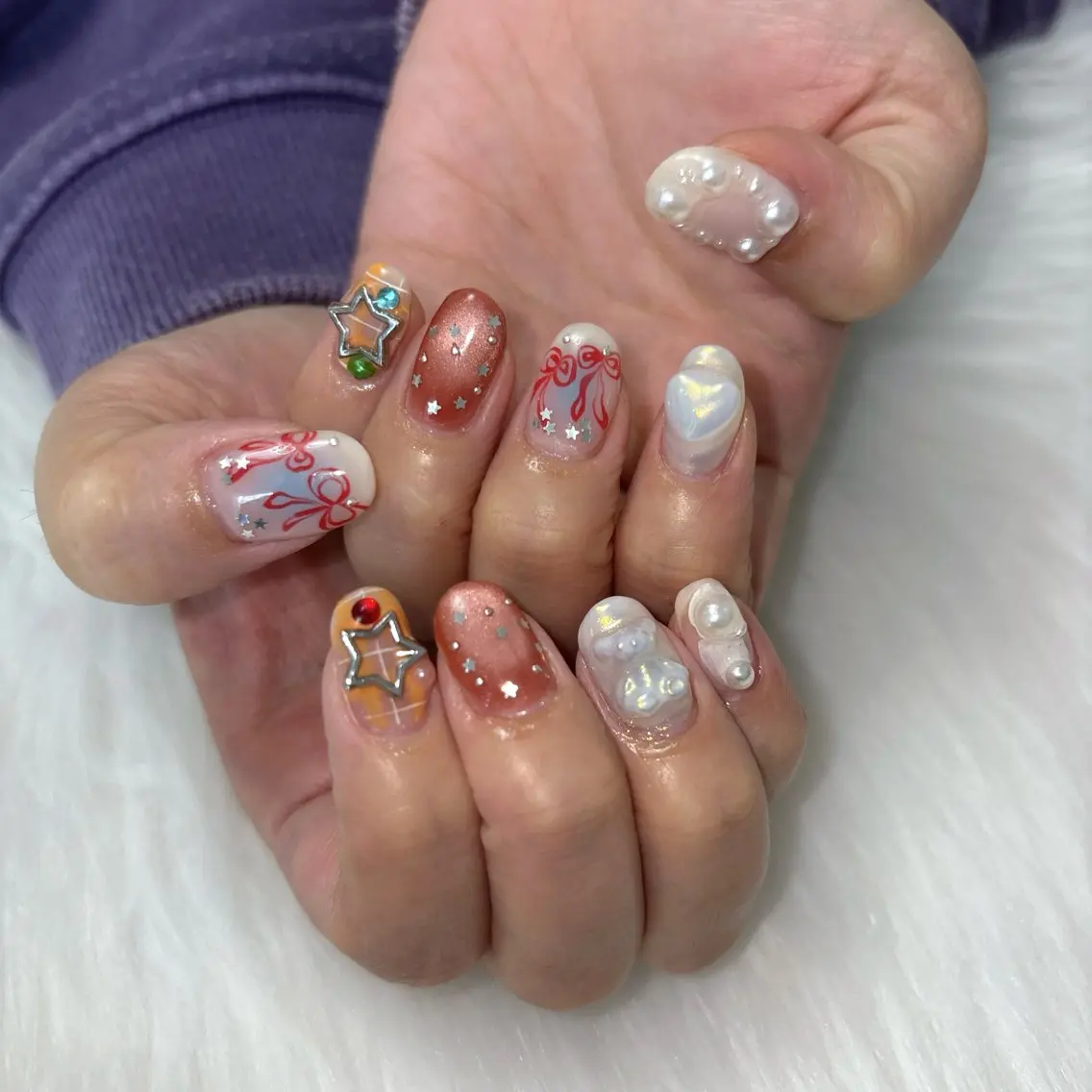 ネイル アートネイル 冬ネイル クリスマス ハンドネイル adorable 〈Kurumi〉のネイルデザイン