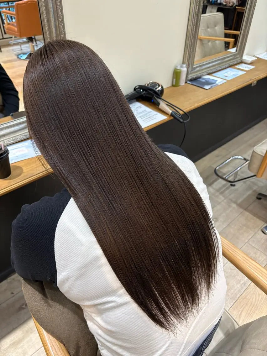 ロング カラー ヘアカラー トリートメント しおり🍬 KOKORO🤍のヘアスタイル
