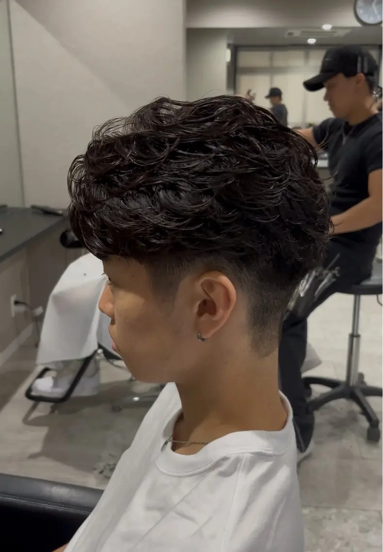 パーマ メンズ 西村 杏のヘアスタイル