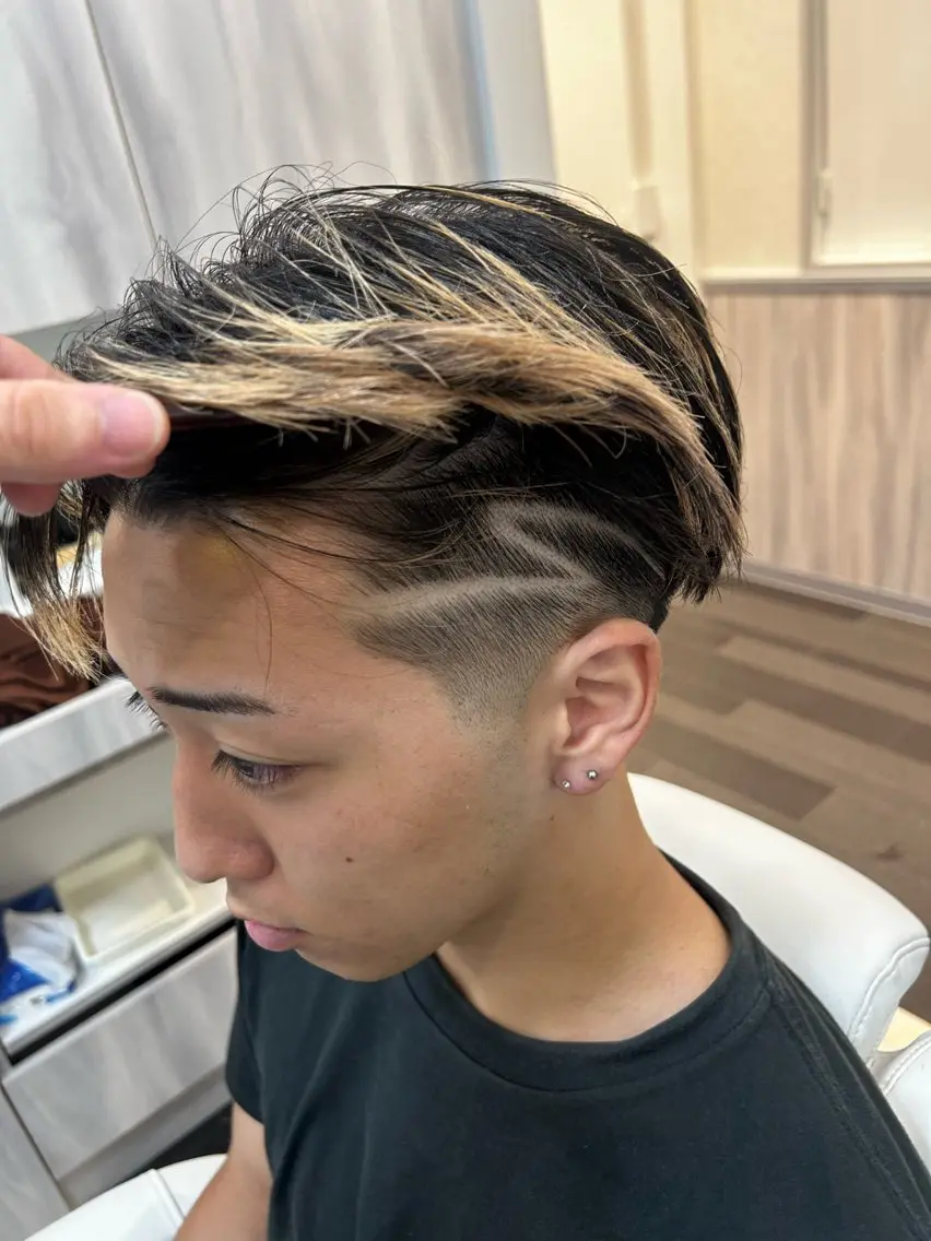 ショート 鈴木 まさしのヘアスタイル