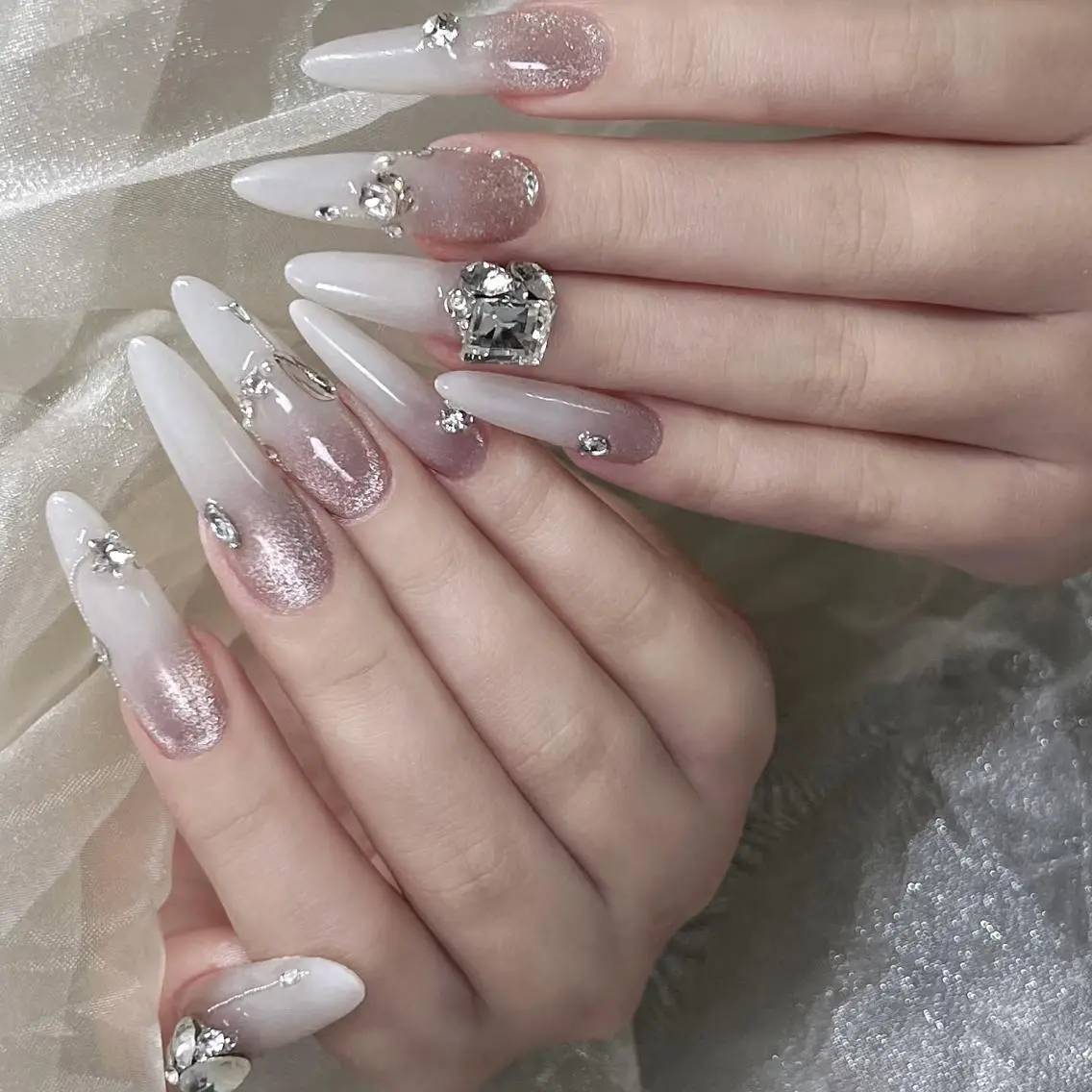 ネイル ハンドネイル 🎀 NaNa_nailのネイルデザイン
