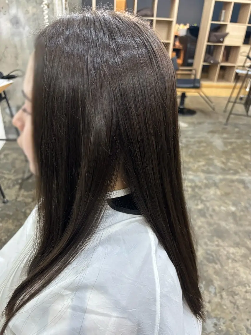 カラー アディクシーカラー 透明感カラー 山田 実優のヘアスタイル