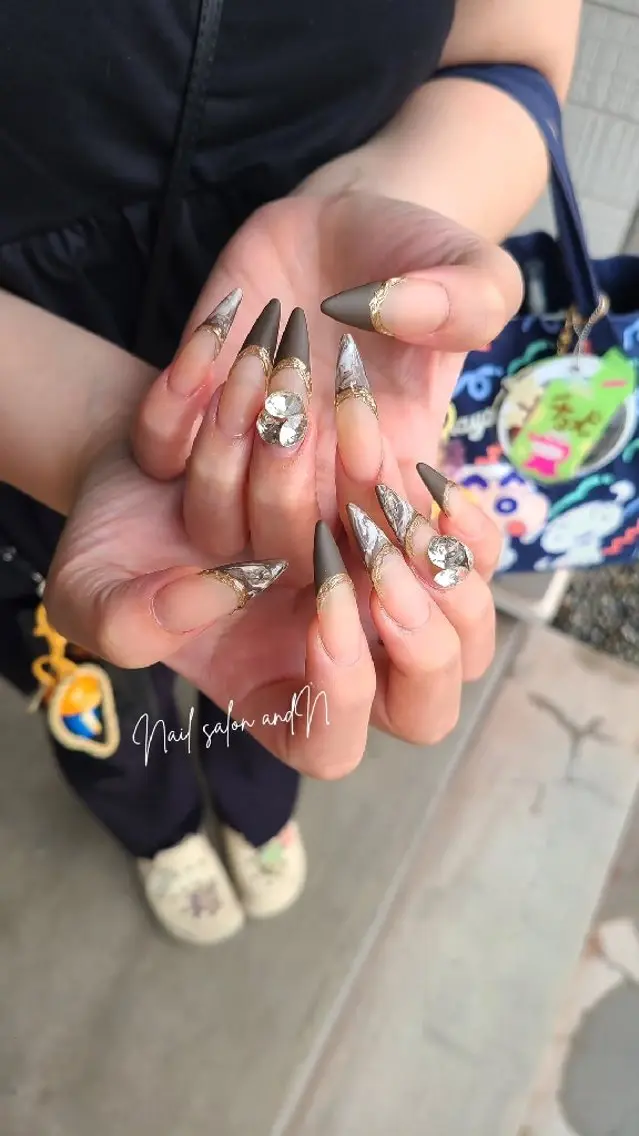 ネイル and Nのネイルデザイン