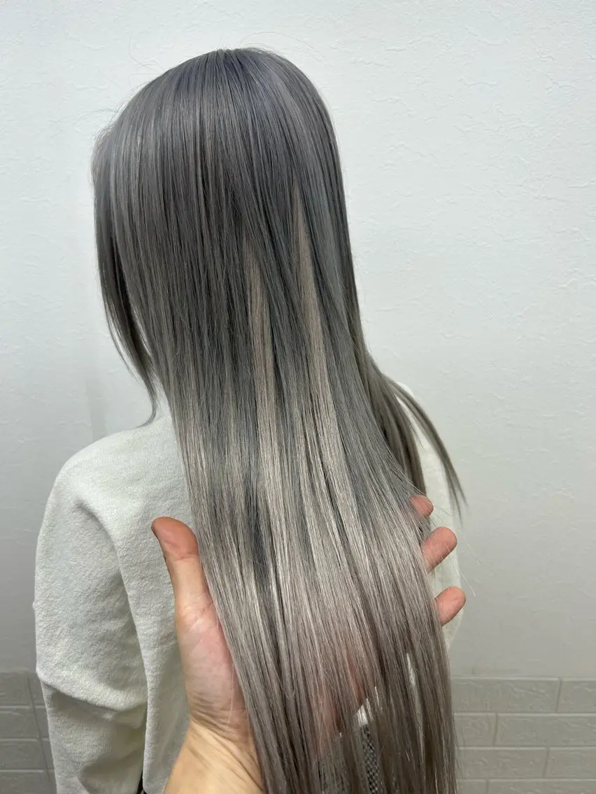 カラー 最高級エクステ /羽エクステ白石宇由のヘアスタイル