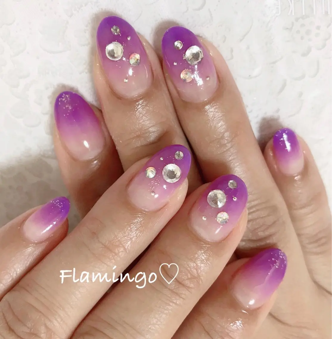 ネイル フィルイン／自爪育成 ／爪に優しい施術のネイルデザイン