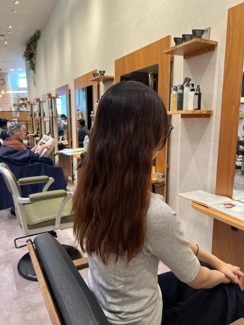 セミロング カラー ヘアカラー ナチュラルカラー√ そーた√蒲生四丁目のヘアスタイル